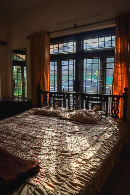 Valecha Villa Entire 4Bhkbunglow With 5000 Sq Ft Garden Lonavala Exterior photo