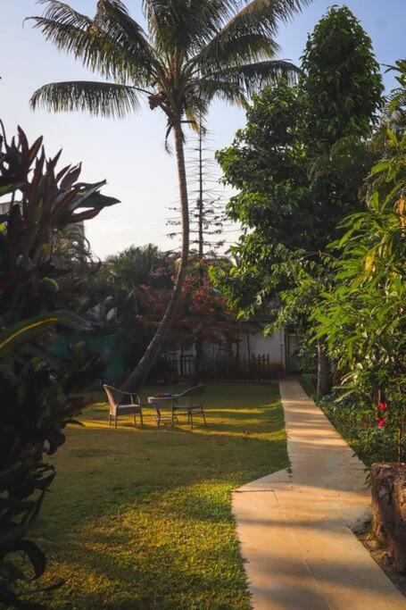 Valecha Villa Entire 4Bhkbunglow With 5000 Sq Ft Garden Lonavala Exterior photo